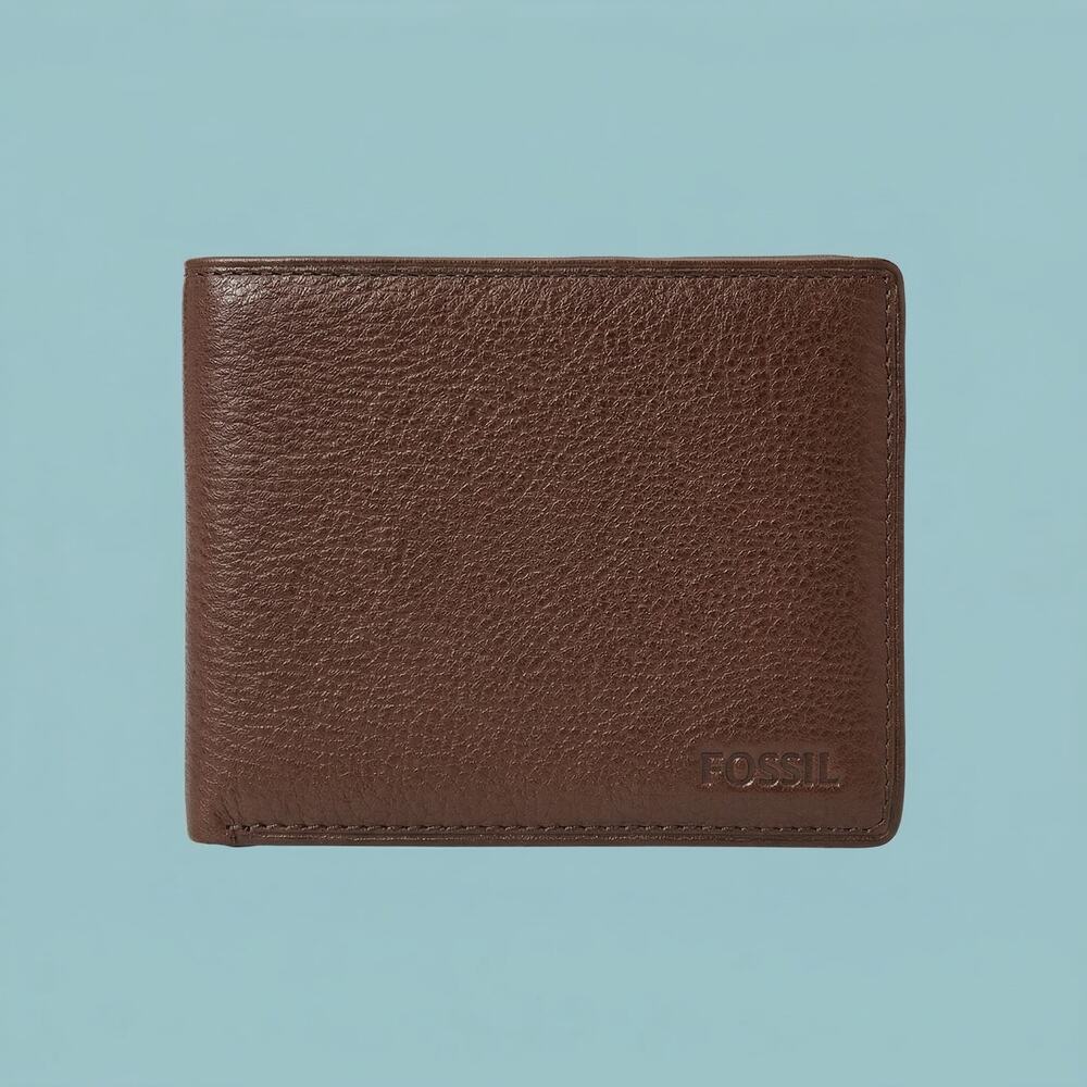 Fossil Men's Brown Leather Bifold Wallet Minimalist Classic Essential